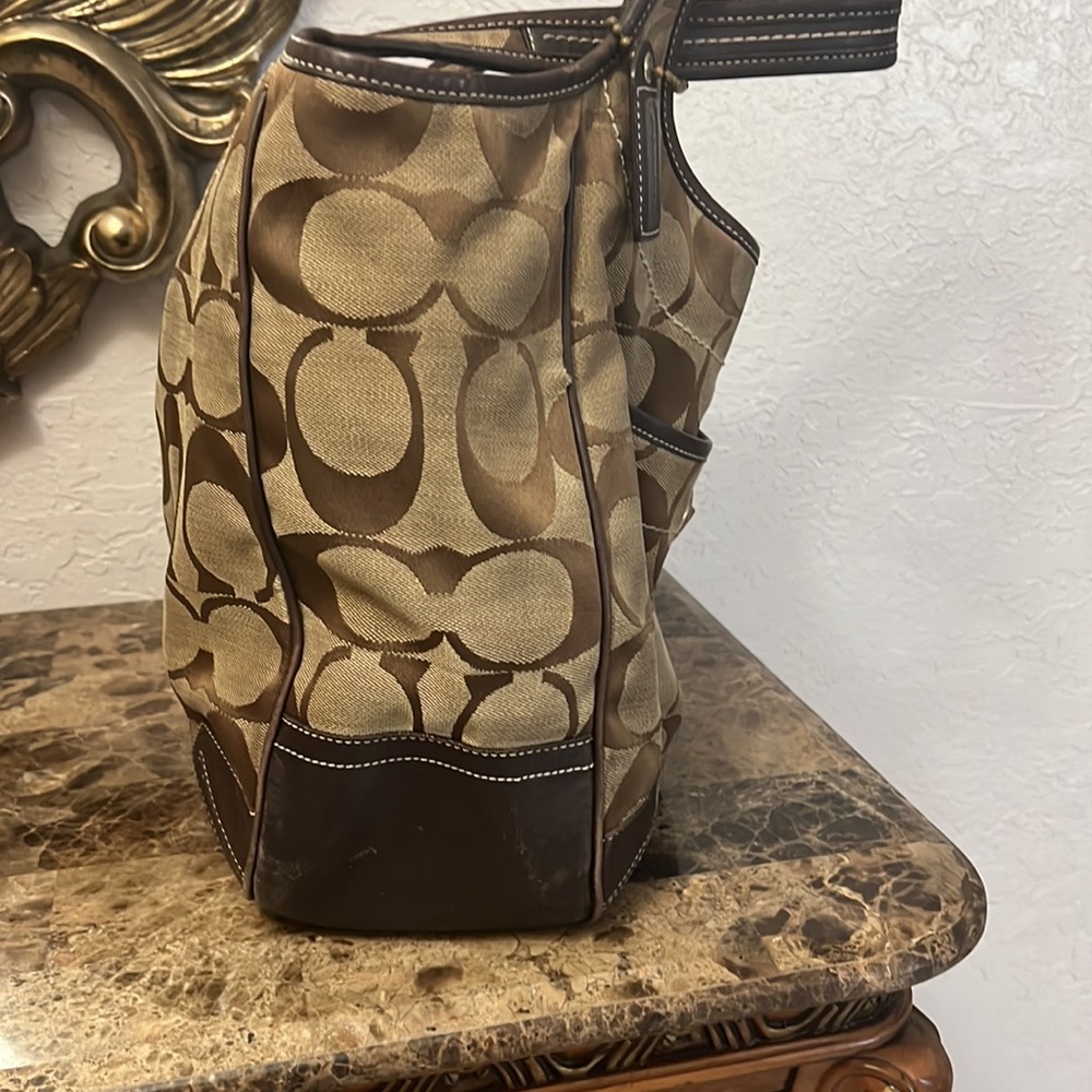 Used Coach bag - Picture 6 of 9